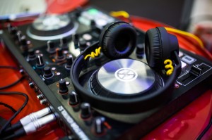 0V8A3296